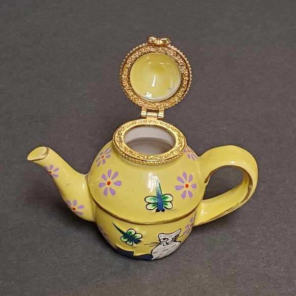 Porcelain Teapot Trinket Box - Picture 5 of 9